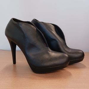 Black booties heels